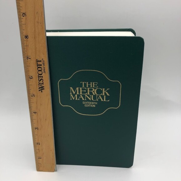 Vintage 1992 The Merck Manual of Diagnois and Therapy Sixteenth Edition Hardback - Picture 12 of 14